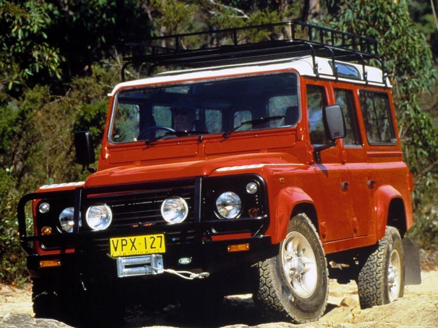 Land Rover Defender 110 Station Wagon (AU) '1990